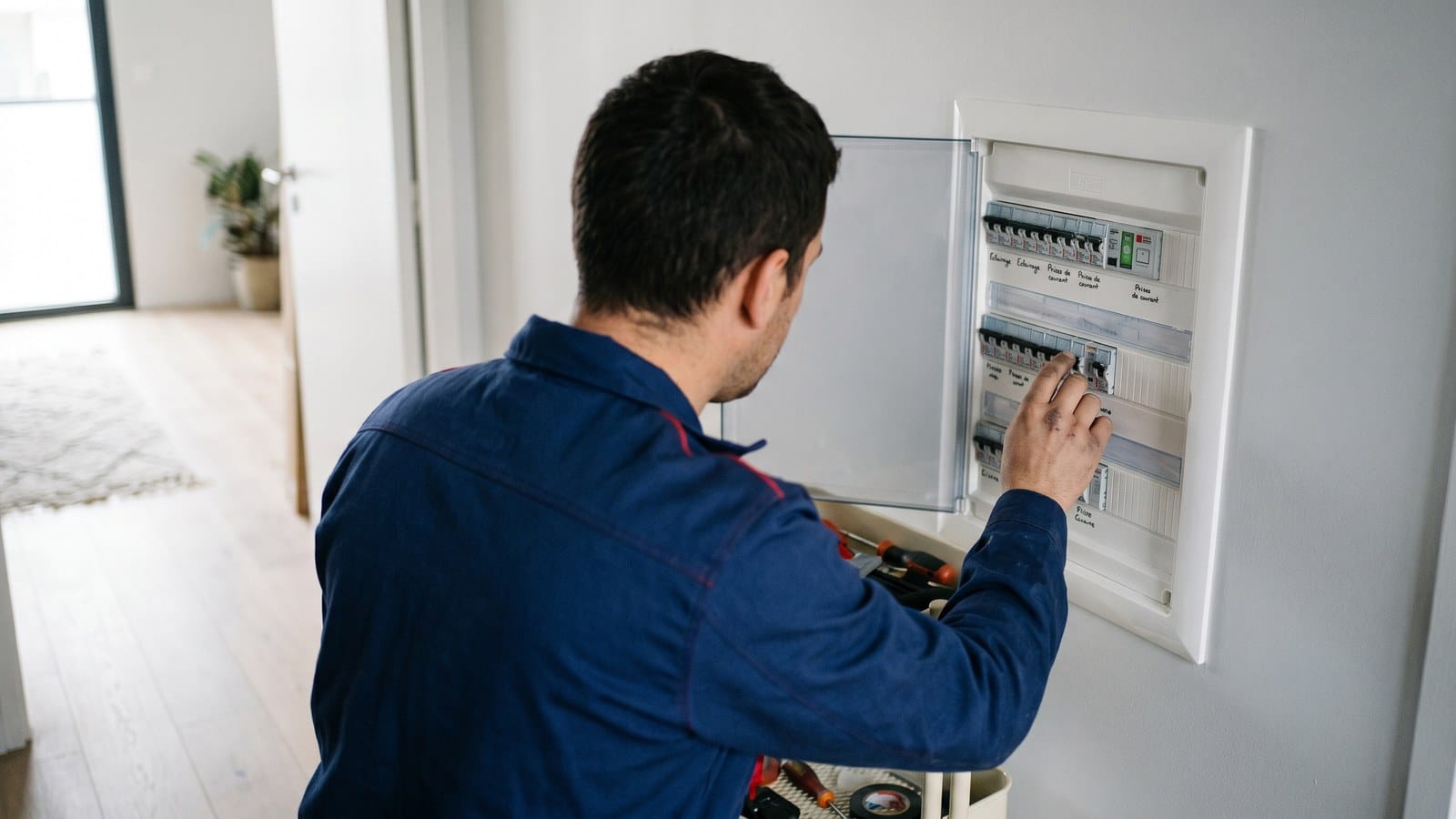 Plus de courant dans une pièce : diagnostic étape par étape