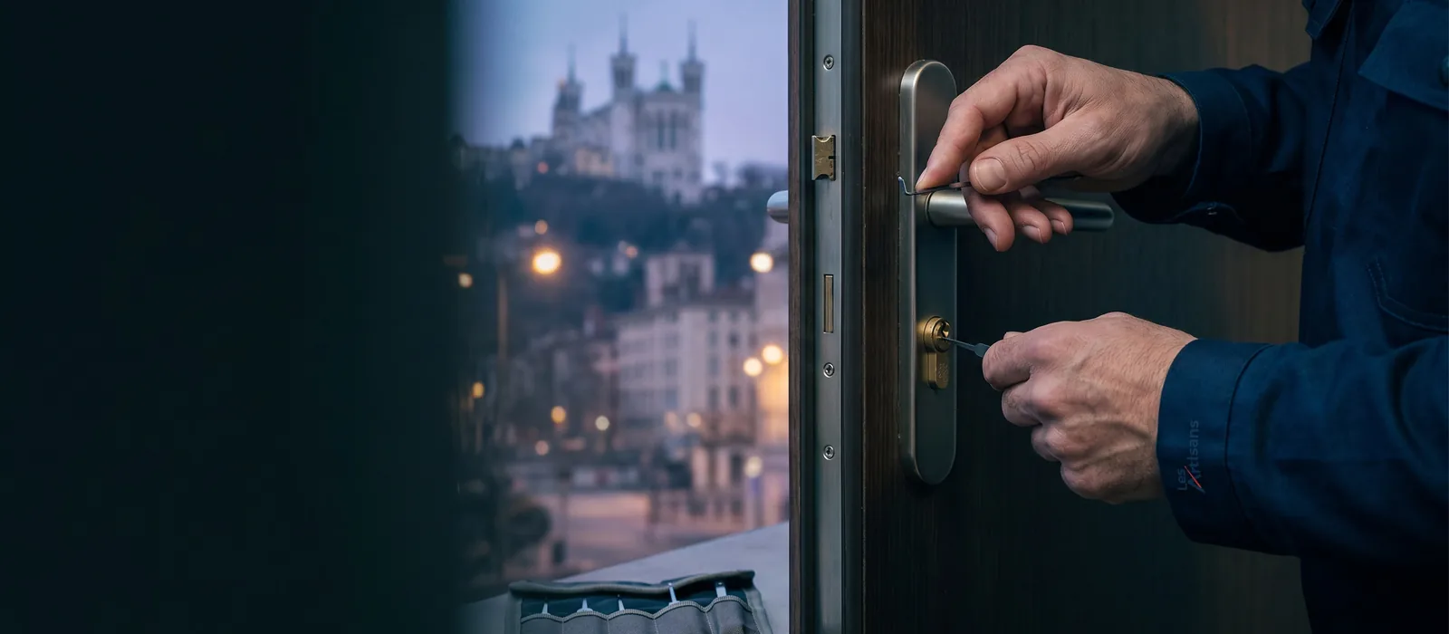 Serrurier Lyon - porte claquée, intervention rapide